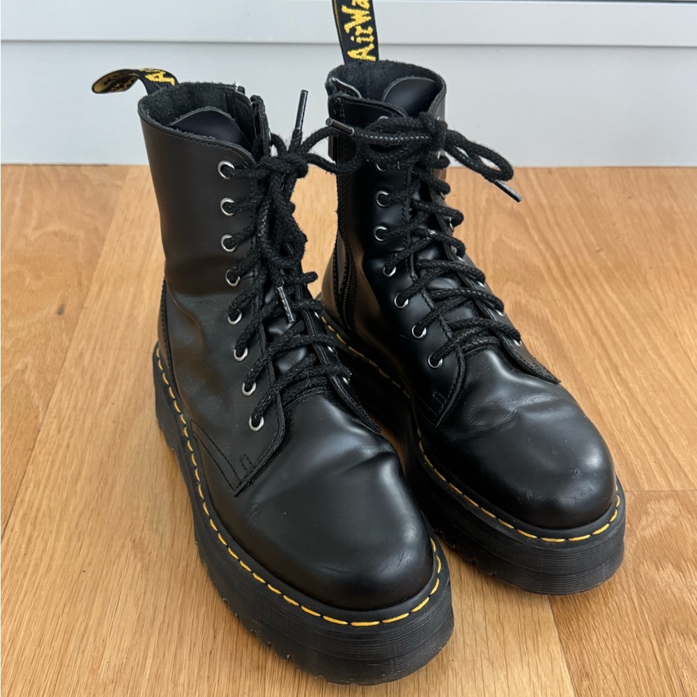 Dr Marten Jadon Smooth Black Leather Platform Boot, Women’s Size 9US